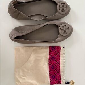 Tory Burch Women's Taupe Ballet Flats